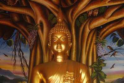 Estatua de Buda en Wat Dab Phai, Chiang Mai, Tailandia de Unbekannt