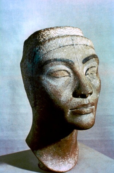 Busto de Nefertiti, Egipto, 1375 a.C. de Unbekannt