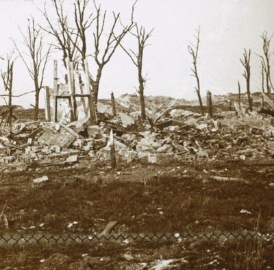 Por el Fuerte Tavannes, Verdun, norte de Francia, c1914-c1918 de Unbekannt