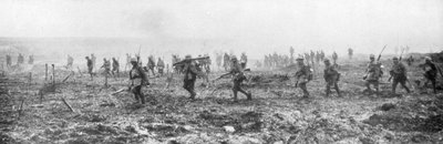Tropas canadienses en tierra de nadie, Vimy, Francia, Primera Guerra Mundial, 9 de abril de 1917 de Unbekannt