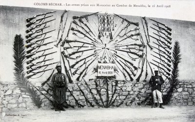 Armas capturadas de la batalla de Menabha, Colomb-Béchar, Argelia, c. 1910 de Unbekannt
