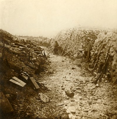 Poste telefónico central en Froideterre, Verdún, norte de Francia, c1916 de Unbekannt