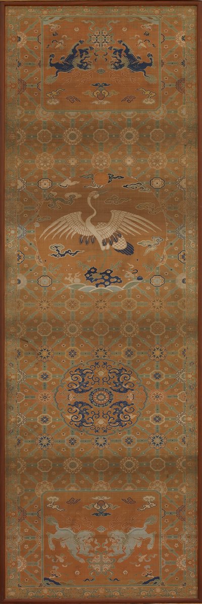 Cubierta de silla con una grulla, leones, dragones, símbolos auspiciosos..., dinastía Qing, siglo XVIII de Unbekannt