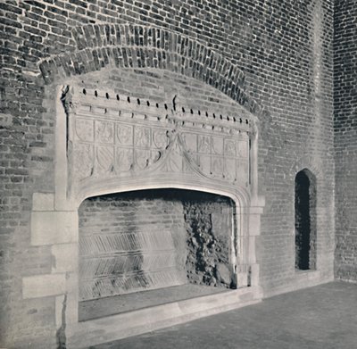 Chimenea en el Castillo de Tattershall, Lincolnshire, 1927 de Unbekannt