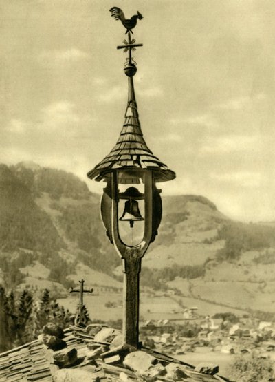 Campana de iglesia y veleta, Kitzbühel, Tirol, Austria, c1935 de Unbekannt