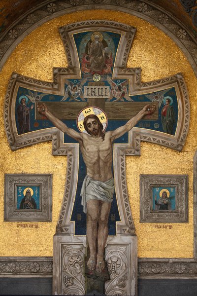 Iglesia del Salvador sobre la Sangre Derramada o Iglesia de la Resurrección; Mosaico de la fachada; La crucifixión; San Petersburgo, Rusia de Unbekannt