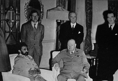 Churchill en El Cairo, con el emperador etíope, Haile Selassie, 1943, 1945 de Unbekannt