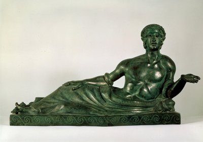 Urna cineraria en forma de joven reclinado, Etruria, principios del siglo IV a.C. de Unbekannt