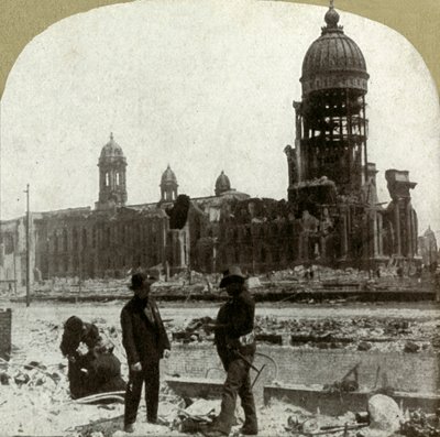 Ayuntamiento desde la calle McAllister mirando al noreste, 1906 de Unbekannt