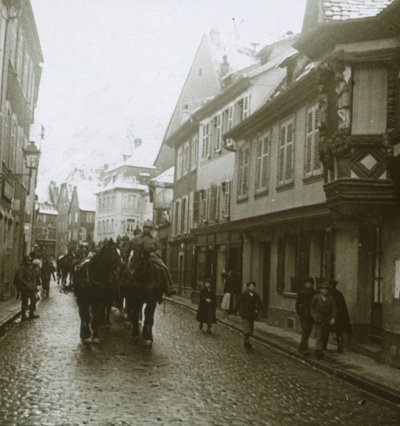 Columna de soldados alemanes, Ribeauvillé, Francia, c1914-c1918 de Unbekannt