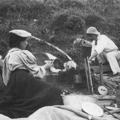 Cocinando en el fuego, principios del siglo XX de Unbekannt