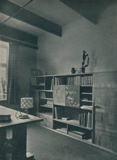 Esquina de una biblioteca diseñada por Hans Hartl, c1927 de Unbekannt