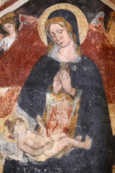 Fresco deteriorado en la iglesia de Santa Maria dell