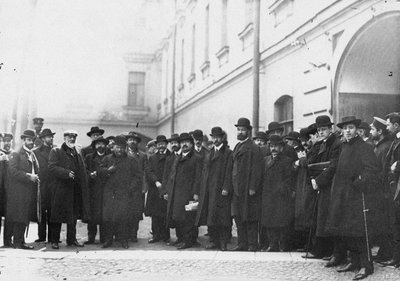 Diputados de la primera Duma firmando el llamamiento de Vyborg antes de la prisión, 1906 de Unbekannt