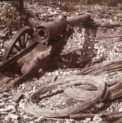 Cañón Destruido 155, c1917-c1918 de Unbekannt