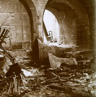 Iglesia destruida, Marne, norte de Francia, c1914 de Unbekannt