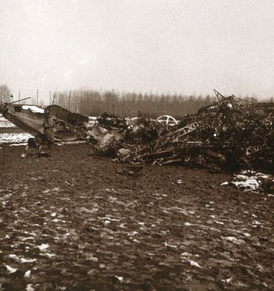 Zeppelin destruido, c1914-c1918 de Unbekannt