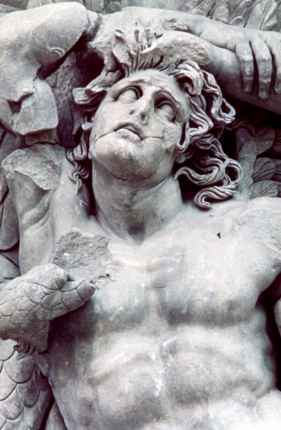 Detalle del Gran Friso del Altar de Pérgamo, 180-159 a.C. de Unbekannt