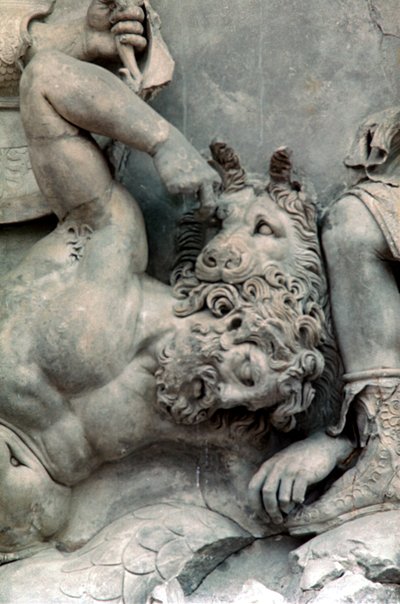Detalle del Gran Friso del Altar de Pérgamo, 180-159 a.C. de Unbekannt
