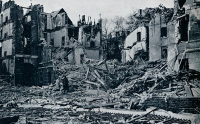 Edificios devastados, desde el jardín del Templo Interior, 1941 de Unbekannt