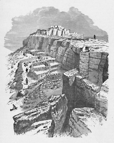 Vista lejana de Moqui, con corrales de ovejas en primer plano, 1883 de Unbekannt