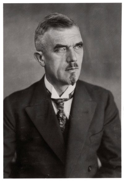 Dr. Ludwig Duerr, diseñador de dirigibles alemán, finales del siglo XIX o principios del siglo XX, 1933 de Unbekannt