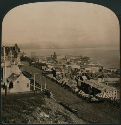 Terraza Dufferin, Ciudad Vieja y Río San Lorenzo desde la Ciudadela, Quebec, Canadá, 1906 de Unbekannt