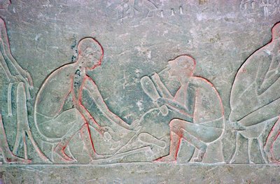 Relieve egipcio mostrando zapateros, siglo XIV a.C. de Unbekannt