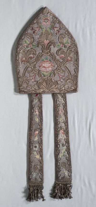 Mitre bordada, 1700s de Unbekannt