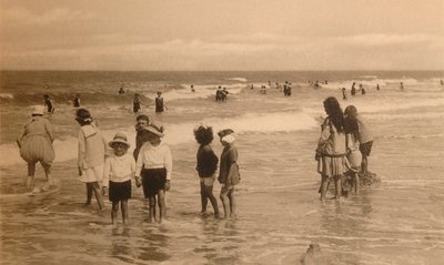 Niños Bañándose, c1900 de Unbekannt