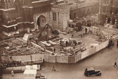 Erigiendo el anexo a la Abadía de Westminster antes de la coronación del Rey Jorge VI, 1937 de Unbekannt