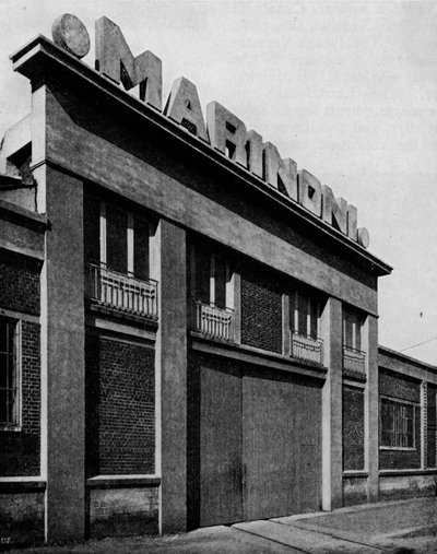 Fachada de los Ateliers Marinoni, Montataire Oise arquitectos, Perret Freres, c1928 de Unbekannt
