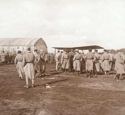 Avión de combate despegando, c1914-c1918 de Unbekannt