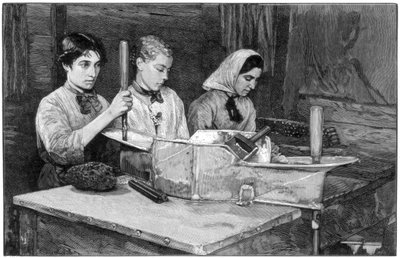 Llenando cartuchos con pólvora de dinamita en Isleten, cerca de Fluelen, Suiza, 1893 de Unbekannt