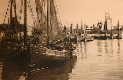 Barcos de pescadores, c. 1928 de Unbekannt