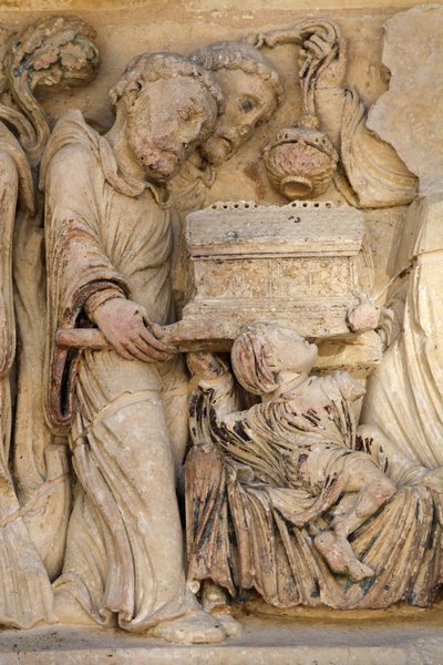 Escultura de la puerta norte de la basílica de la abadía de Fleury: relicario de San Benito, Saint Benoit sur Loire, Francia de Unbekannt
