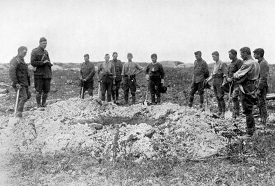Funeral en el Frente Occidental, Primera Guerra Mundial, 1916 de Unbekannt