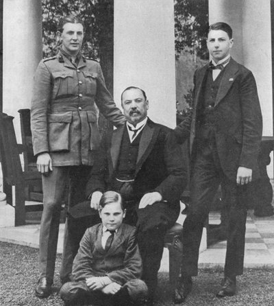 General Botha y sus tres hijos, 1914 de Unbekannt