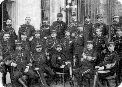 Georges Boulanger, general y político francés, con otros oficiales del ejército, 1888 de Unbekannt