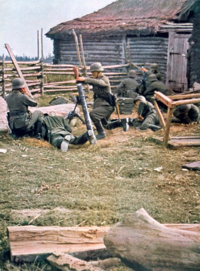 Paracaidistas alemanes usando morteros, Rusia, 1943 de Unbekannt