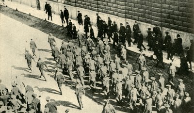 Prisioneros alemanes del SMS Magdeburg en Petrogrado, Rusia... agosto de 1914, c1920 de Unbekannt