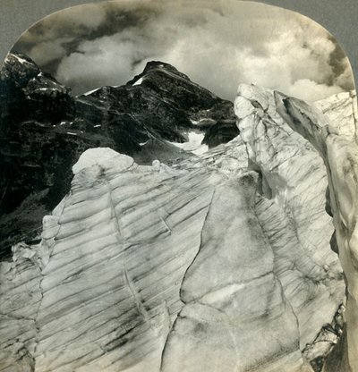 Vista glaciar en las Montañas Rocosas Canadienses, B.C., Canadá de Unbekannt
