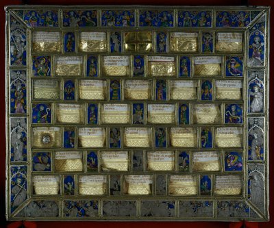 Orfebrería: estaurotheque o relicario gótico del siglo XIV en forma de juegos de ajedrez de Carlomagno, plata, oro y esmalte hecho en Montpellier. Roncesvalles. Navarra. España. de Unbekannt