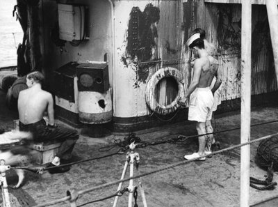 HMS Amethyst, después de la acción en el río Yangtsé, 20 de abril de 1949 de Unbekannt
