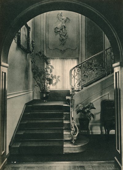 Casa H., Dresde: La Escalera. Diseñada por el Profesor E Haiger, ejecutada por la Vereinigte Werksta de Unbekannt
