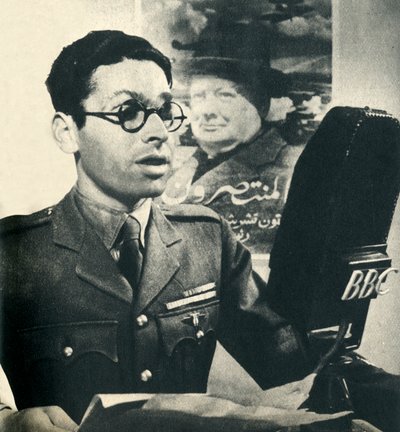 Lee las noticias en árabe marroquí. Un miembro del Ejército Francés Libre, 1942 de Unbekannt