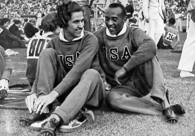 Helen Stephens y Jesse Owens, atletas estadounidenses, Olimpiadas de Berlín, 1936 de Unbekannt