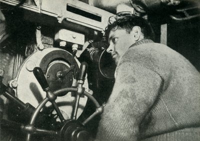 Timonel de un submarino británico, Segunda Guerra Mundial, 1945 de Unbekannt
