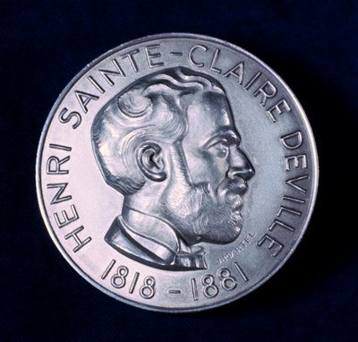 Henri Etienne St Claire Deville, químico francés del siglo XIX, c1955 de Unbekannt