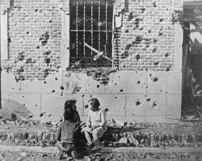 Niños sin hogar, Barcelona, Cataluña, España, Guerra Civil Española, c1936-c1939 de Unbekannt